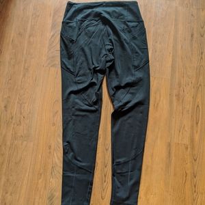 Victoria's Secret Sport Knockout Tight (Size : M)